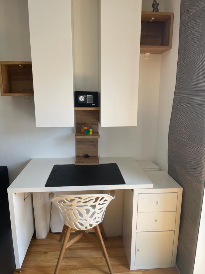 Greenleaf Walhalla-Apartment - Highspeed Wlan - Netflix - Suedbalkon Tegernheim Dış mekan fotoğraf