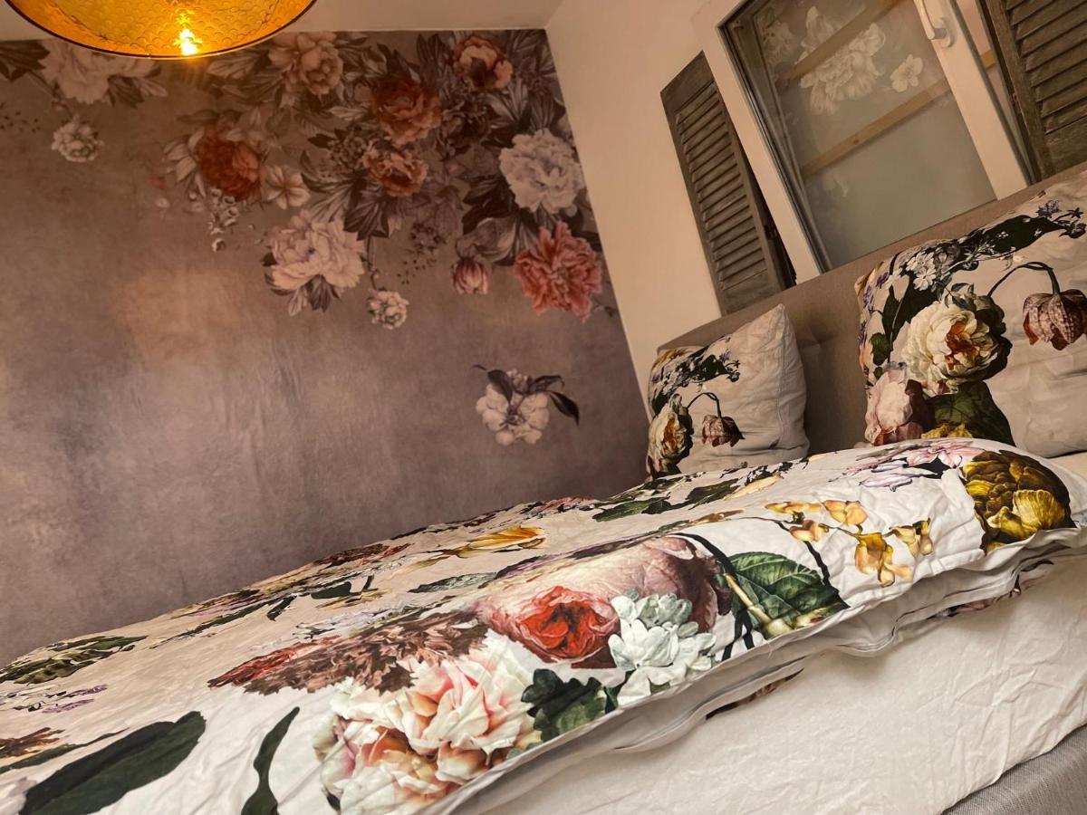 Greenleaf Walhalla-Apartment - Highspeed Wlan - Netflix - Suedbalkon Tegernheim Dış mekan fotoğraf